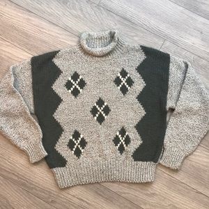 Vintage Sweater crop top Size Medium 80’s style